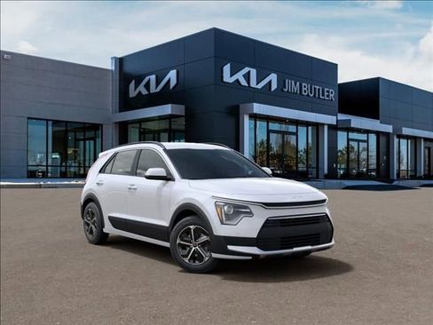 New 2026 Kia Niro LX image 8
