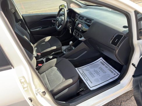 Used 2017 Kia Rio LX w/ Power Package FWD image 28