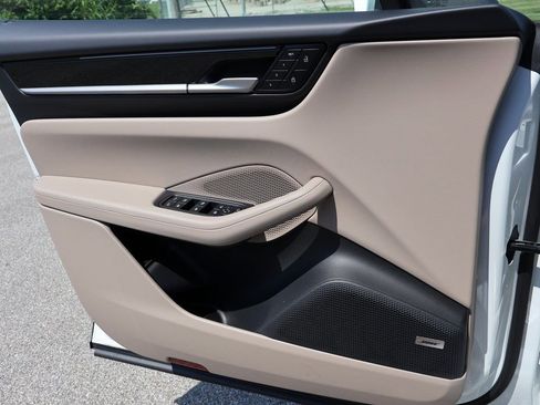 New 2025 Porsche Macan Electric RWD image 37