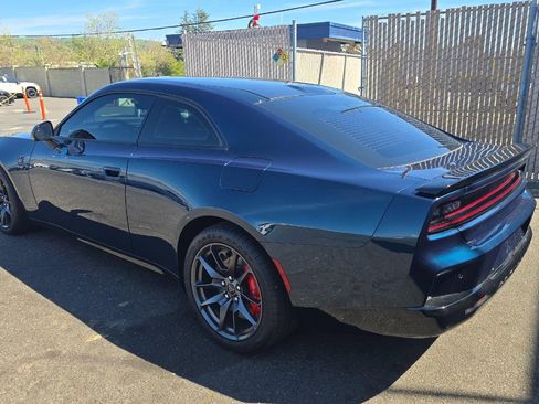 Used 2024 Dodge Charger Daytona Scat Pack w/ Plus Group AWD/4WD image 6
