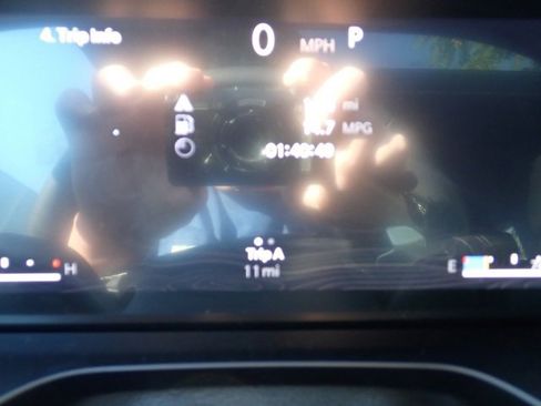 New 2025 Jeep Grand Cherokee Laredo X image 21