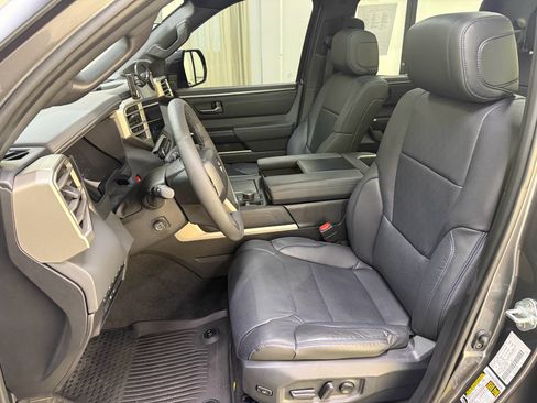 Used 2026 Toyota Tundra Platinum w/ TRD Off-Road Package AWD/4WD image 28