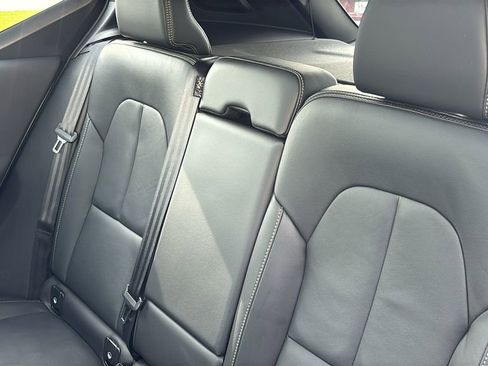 Certified 2025 Volvo XC40 B5 Plus AWD/4WD image 26