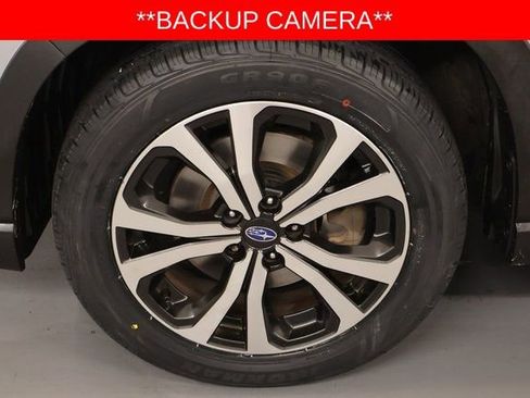 Used 2019 Subaru Forester Limited w/ Popular Package #3 image 9