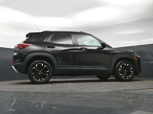 Used 2021 Chevrolet TrailBlazer LT w/ Convenience Package FWD image 28