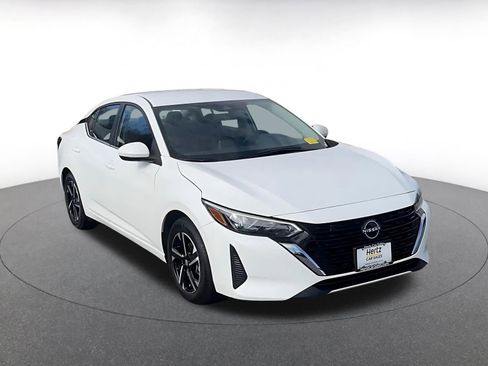 Used 2025 Nissan Sentra SV image 2