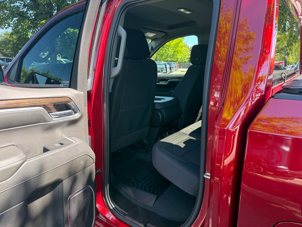 Used 2024 GMC Sierra 1500 Elevation AWD/4WD image 11
