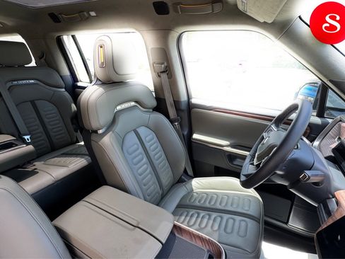 Used 2023 Rivian R1S Adventure AWD/4WD image 19