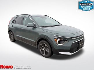 Used 2023 Kia Niro EX w/ EX Cold Weather Package FWD video 1