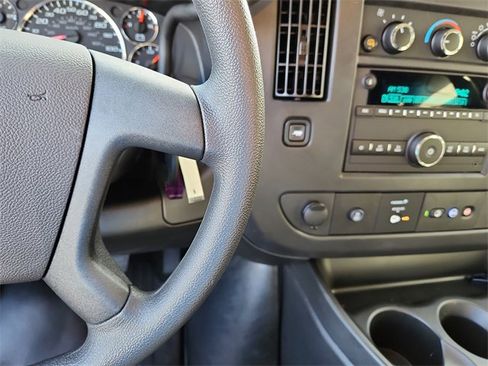 New 2025 GMC Savana 2500 w/ Driver Convenience Package image 25