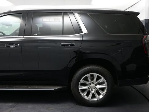 Used 2025 Chevrolet Tahoe Premier AWD/4WD image 10