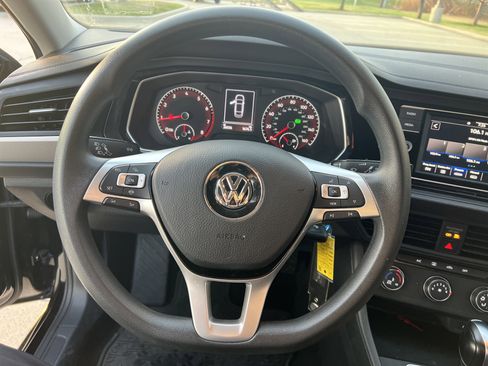 Used 2021 Volkswagen Jetta S image 17