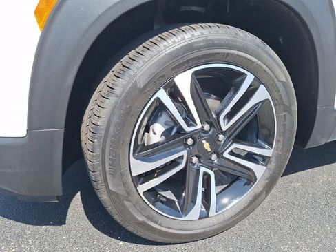 Used 2024 Chevrolet TrailBlazer LT w/ LT Cold Weather Package image 29