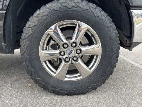 Used 2020 Ford F150 XLT w/ Equipment Group 302A Luxury AWD/4WD image 33