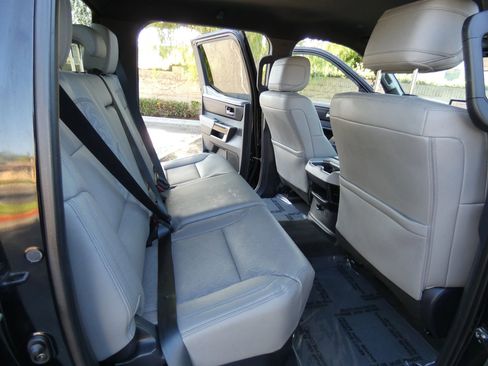 Used 2025 Toyota Tundra Limited image 37