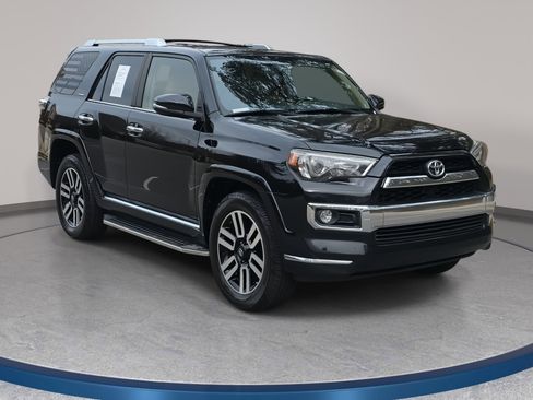 Used 2017 Toyota 4Runner Limited image 3