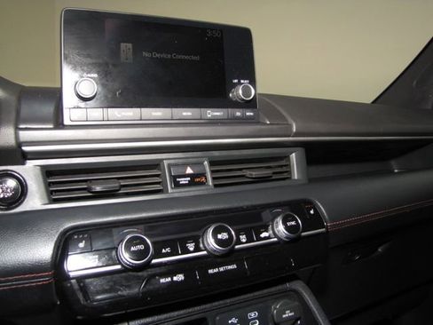 Certified 2023 Honda Pilot Sport image 7