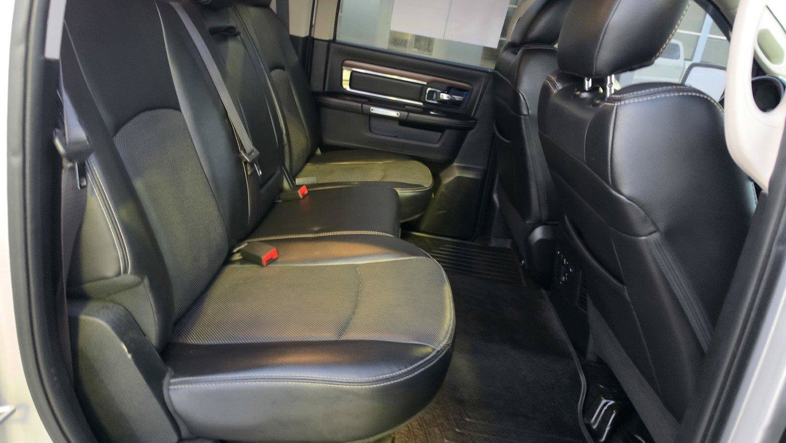 Used 2017 RAM 1500 Laramie AWD/4WD image 28