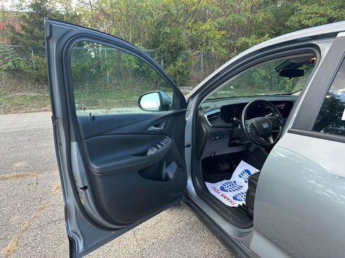 Certified 2024 Buick Encore GX Preferred image 10