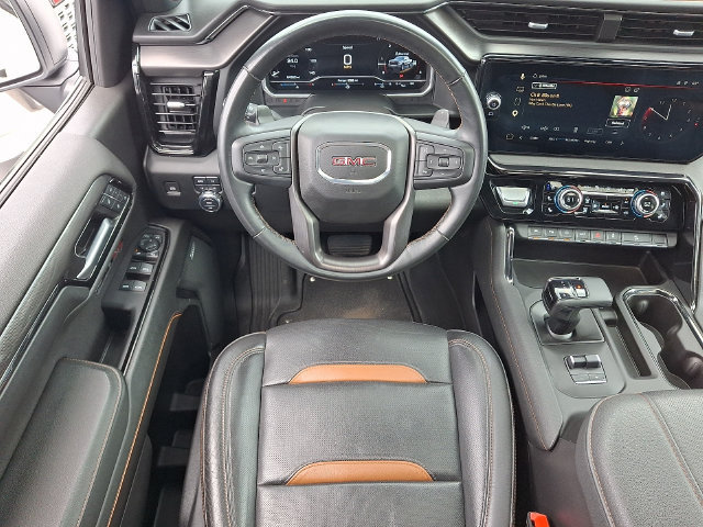 Used 2024 GMC Sierra 1500 AT4 w/ Technology Package AWD/4WD image 3