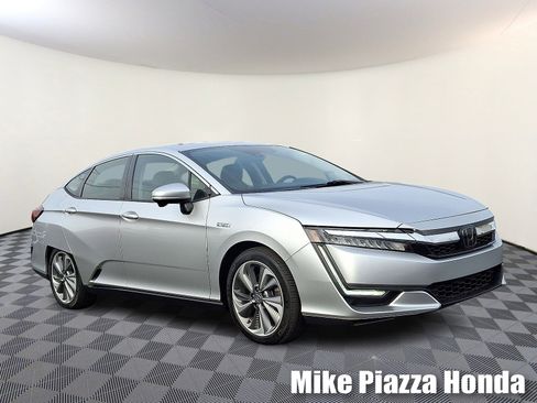 Used 2018 Honda Clarity Touring image 1