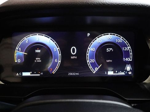 Used 2025 Jeep Grand Cherokee L Laredo AWD/4WD image 12