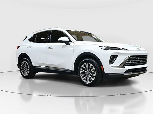 Used 2025 Buick Envision Preferred image 3