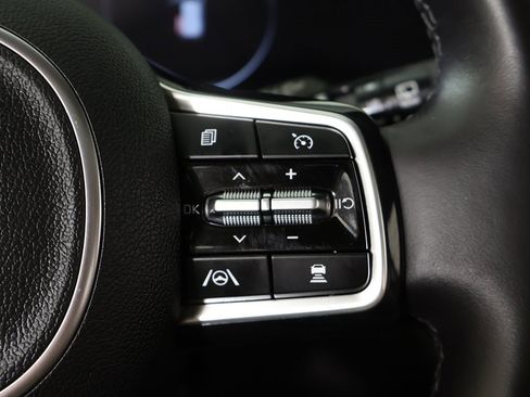 Used 2024 Kia Carnival SX Prestige image 49