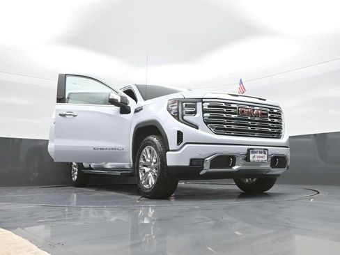 New 2026 GMC Sierra 1500 Denali w/ Technology Package AWD/4WD image 33