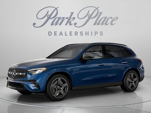 Certified 2026 Mercedes-Benz GLC 300 image 2