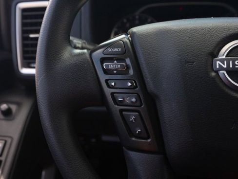 Used 2023 Nissan Frontier SV image 25