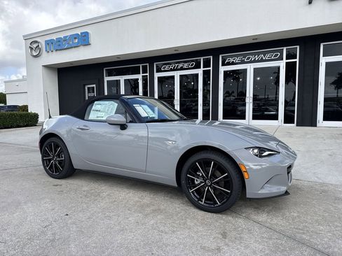 New 2026 MAZDA MX-5 Miata Grand Touring RWD image 6