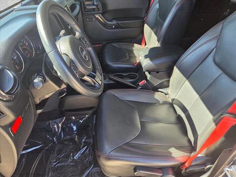 Used 2017 Jeep Wrangler Unlimited Rubicon image 14