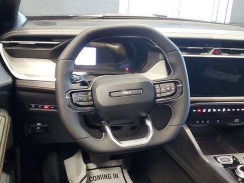 New 2026 Jeep Cherokee Laredo image 7