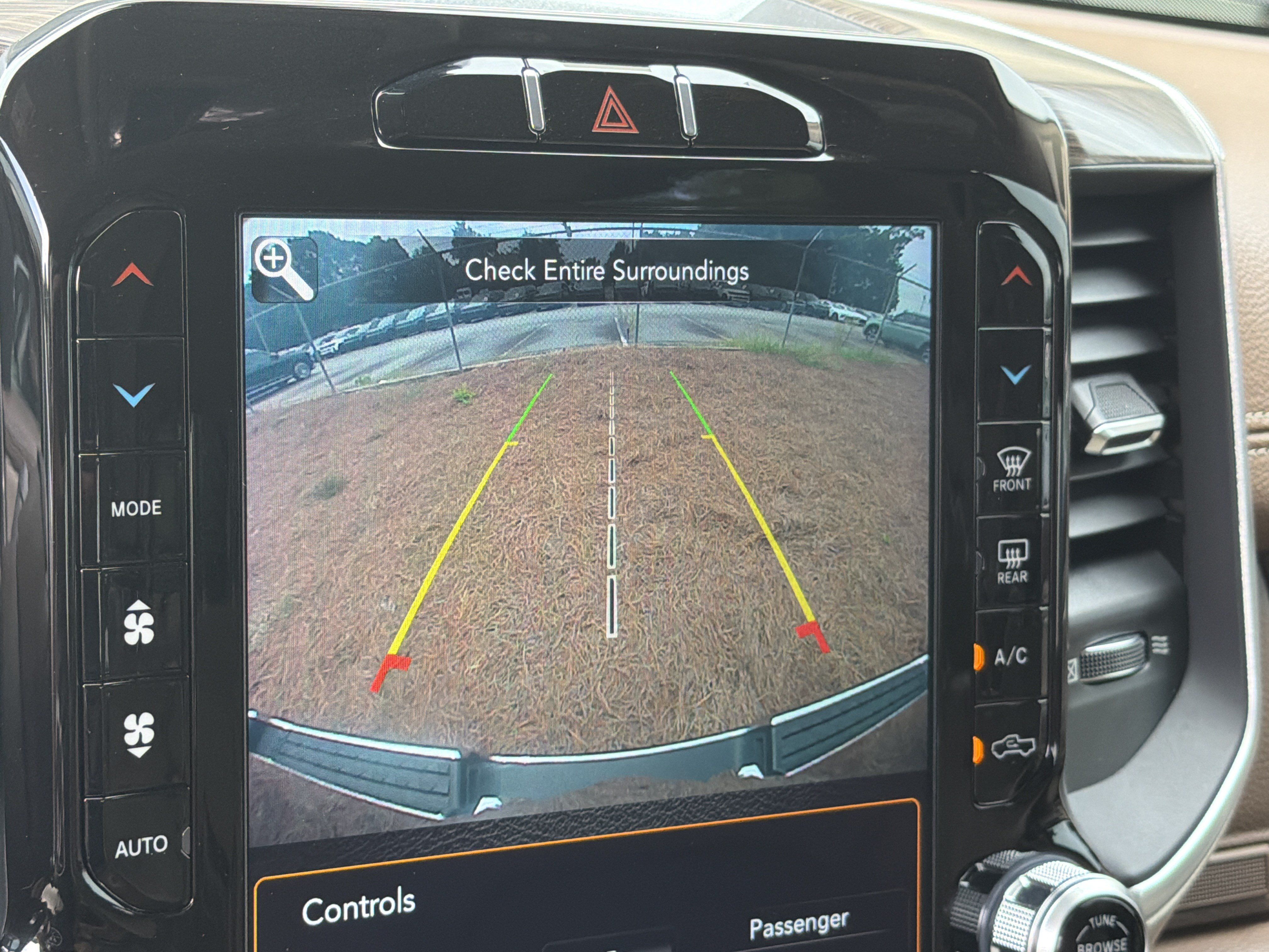Used 2020 RAM 1500 Laramie AWD/4WD image 32