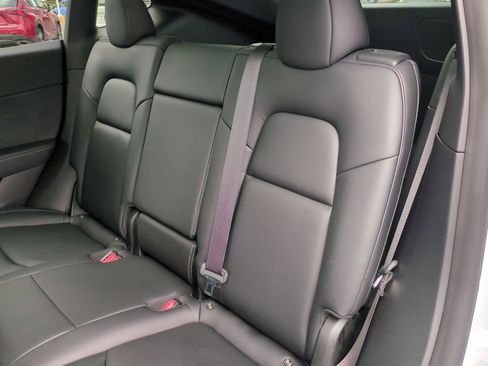 Used 2021 Tesla Model Y Long Range image 26