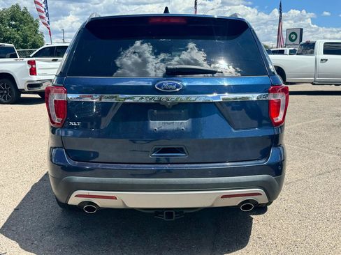 Used 2017 Ford Explorer XLT w/ Equipment Group 202A FWD image 7