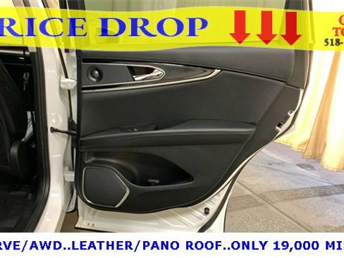 Used 2023 Lincoln Nautilus Reserve w/ Equipment Group 201A image 14