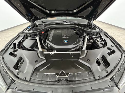 Used 2023 BMW 540i xDrive w/ M Sport Package image 44