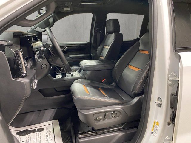 Used 2023 GMC Sierra 1500 AT4 w/ AT4 Premium Package AWD/4WD image 12