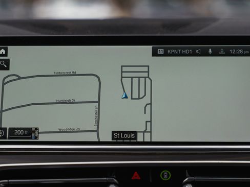 Used 2021 BMW X5 xDrive45e w/ M Sport Package image 14