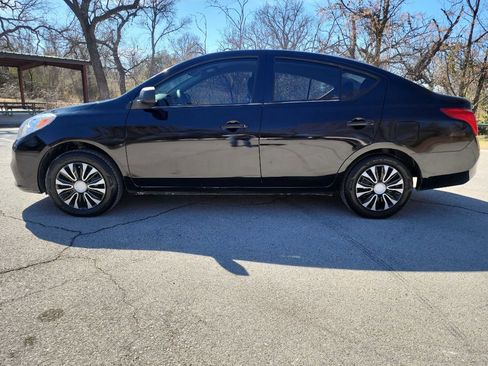 Used 2014 Nissan Versa S image 4