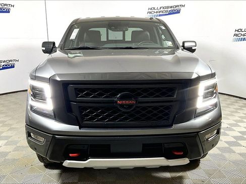 Used 2021 Nissan Titan PRO-4X w/ Pro-4x Convenience Package image 2