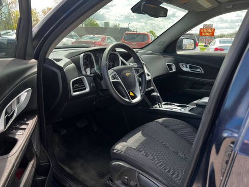 Used 2017 Chevrolet Equinox LT image 5