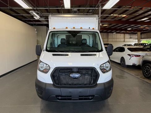 Used 2022 Ford Transit 350 DRW RWD image 9