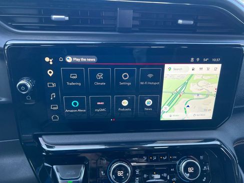 Used 2024 GMC Sierra 2500 AT4 w/ Technology Package image 46