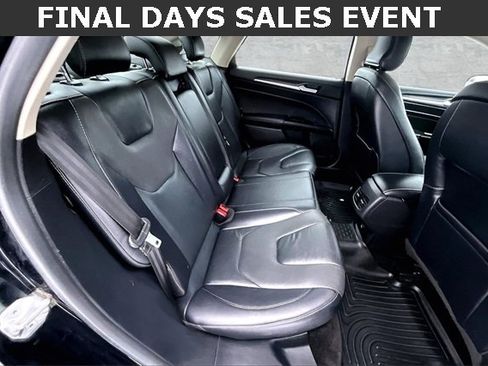 Used 2018 Ford Fusion Titanium image 22