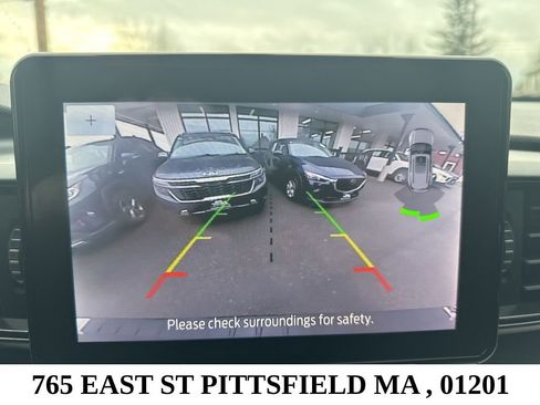 Used 2022 Ford Explorer XLT AWD/4WD image 25