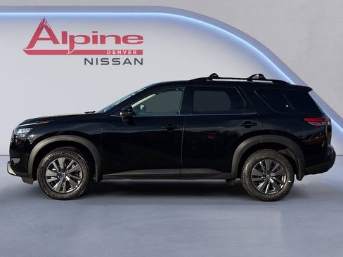 New 2025 Nissan Pathfinder SV w/ SV Premium Package image 2