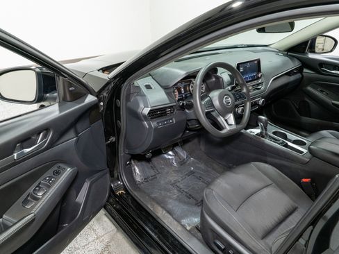 Used 2022 Nissan Altima 2.5 SV image 12